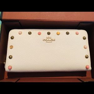 Coach wallet